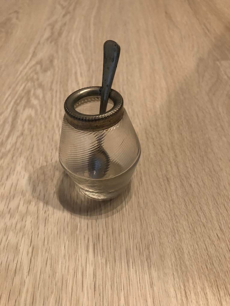 Antiek klein lepelvaasje Fries draadglas, Ophalen of Verzenden