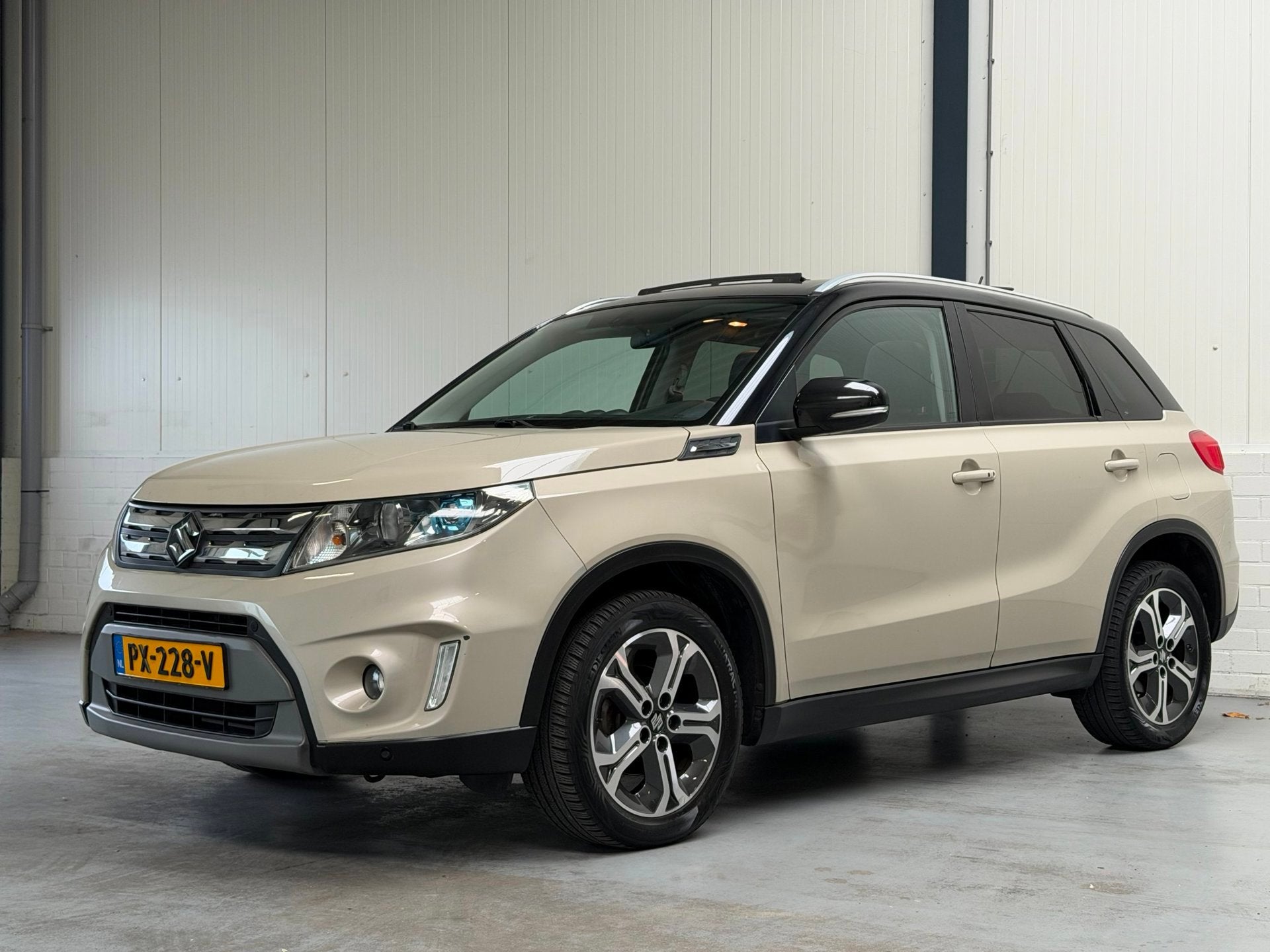Suzuki Vitara 1.6 High Executive, Auto's, Suzuki, Gebruikt, 4 cilinders, 400 kg, 49 €/maand