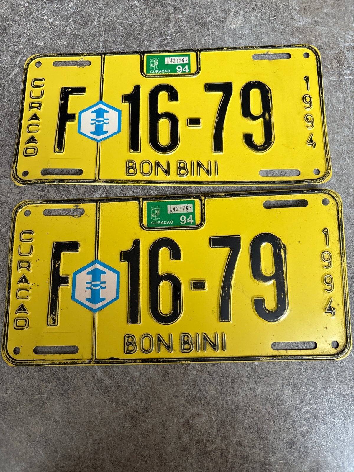 Diverse oude kentekenplaten van Curaçao en St. Maarten, Ophalen of Verzenden, Gebruikt