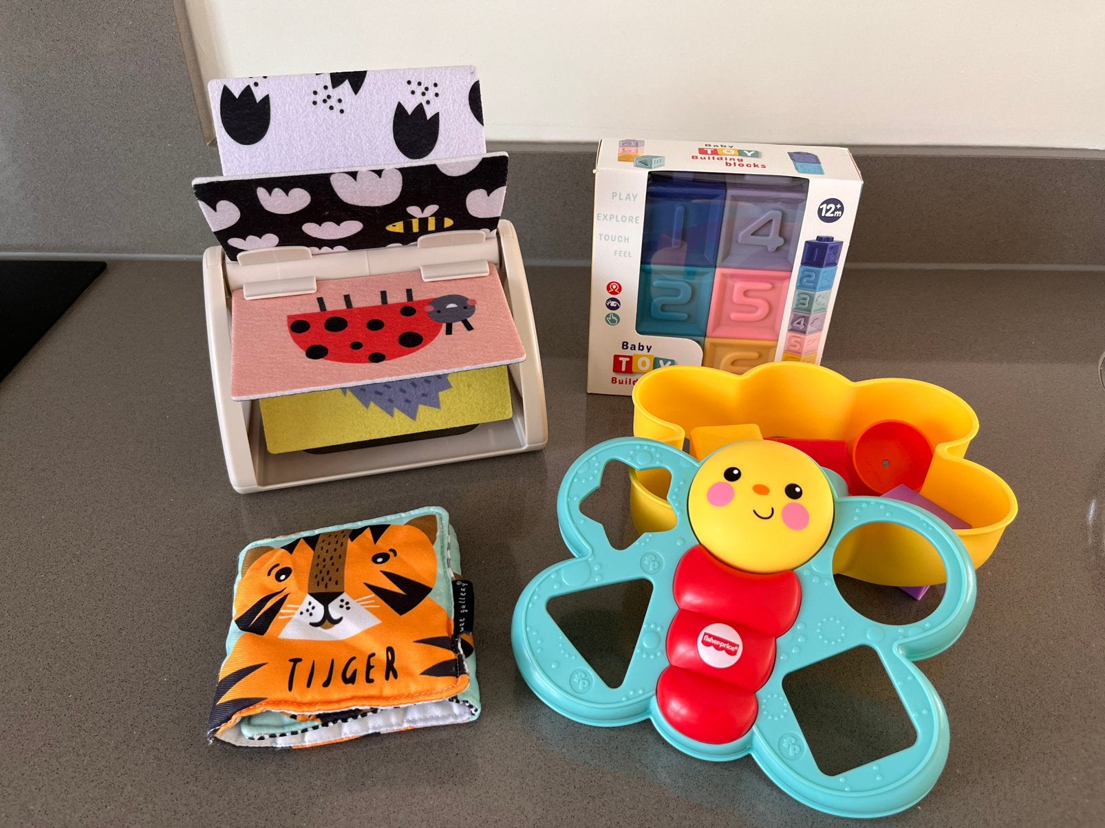 Leuk montessori baby/dreumes speelgoed - babyspeelgoed set, Ophalen of Verzenden, Zo goed als nieuw
