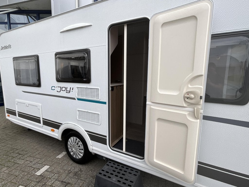 Dethleffs C'Joy 460 LE MOVER-ENKELE BEDDEN-VT, Caravans en Kamperen, Standaardzit, Bedrijf, Kachel, Dethleffs