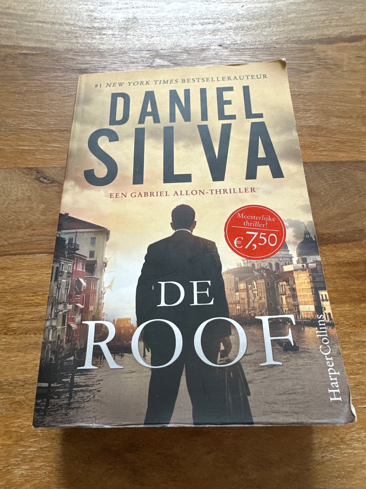 De Roof - Daniel Silva (Gabriel Allon-thriller), Ophalen of Verzenden, Gelezen, Wereld overig
