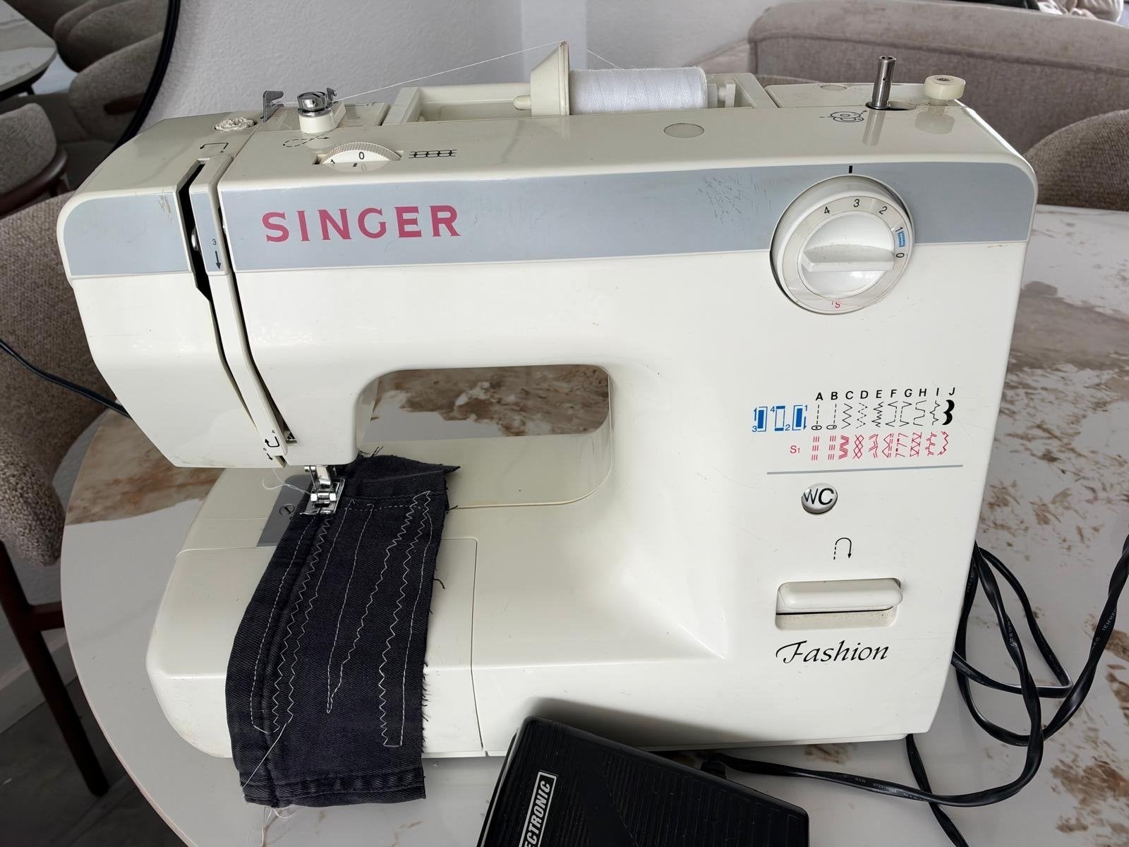 Singer naaimachine te koop - VANDAAG OPHALEN, Hobby en Vrije tijd, Ophalen, Gebruikt, Naaimachine, Singer