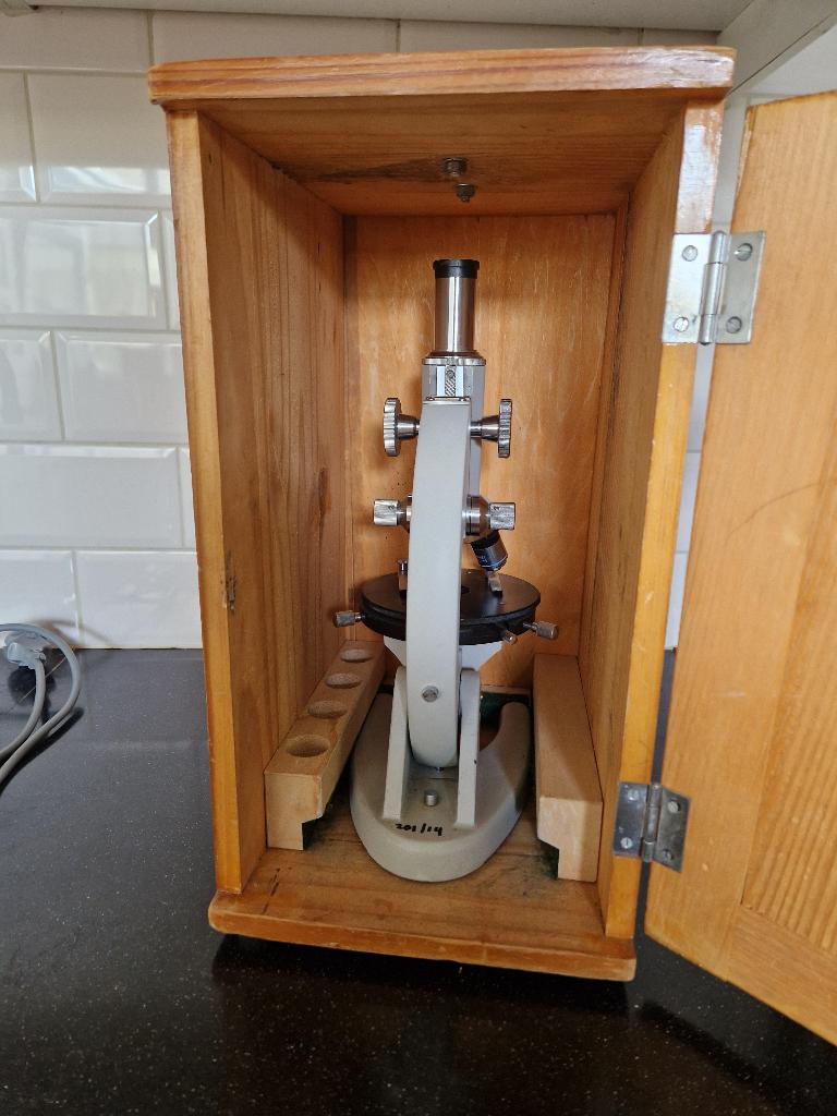 microscoop, Audio, Tv en Foto, Optische apparatuur | Microscopen, Ophalen of Verzenden, Gebruikt, Minder dan 400x, Biologische microscoop