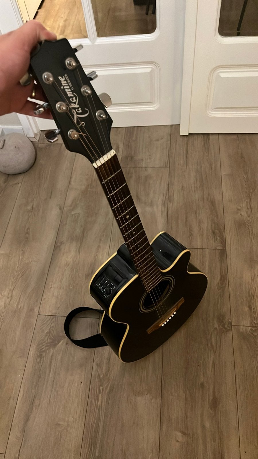 Takamine Westerngitaar - Zwart, Ophalen, Gebruikt, Western- of Steelstringgitaar, Met (piezo-)element