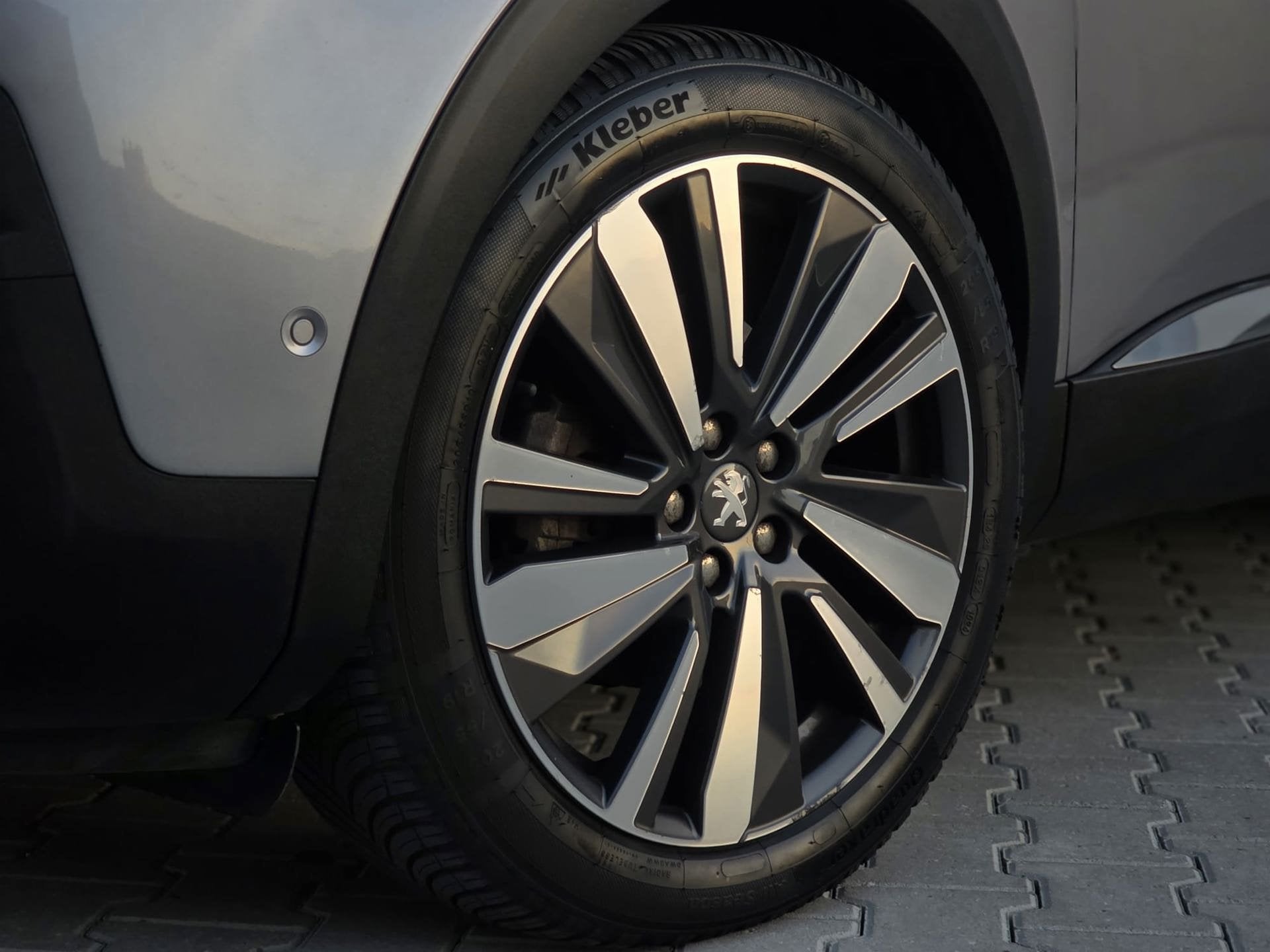 Peugeot 5008 1.2 PureTech GT-Line|PANODAK|CAMERA|ACC, Voorwielaandrijving, 1199 cc, Origineel Nederlands, Bedrijf