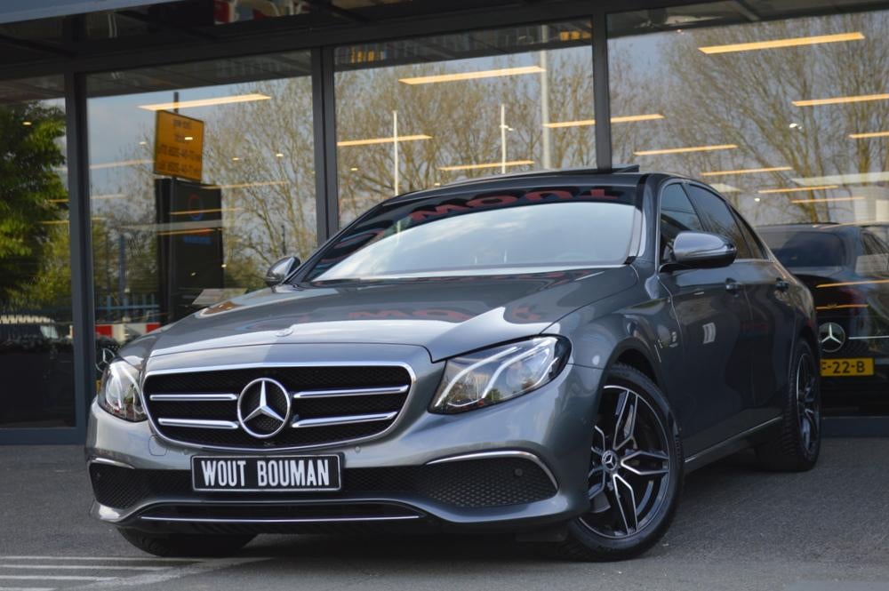 Mercedes-Benz E-Klasse 200 Sport Style Led Schuif/kanteldak, Auto's, Mercedes-Benz, Automaat, Gebruikt, Euro 6, 4 cilinders