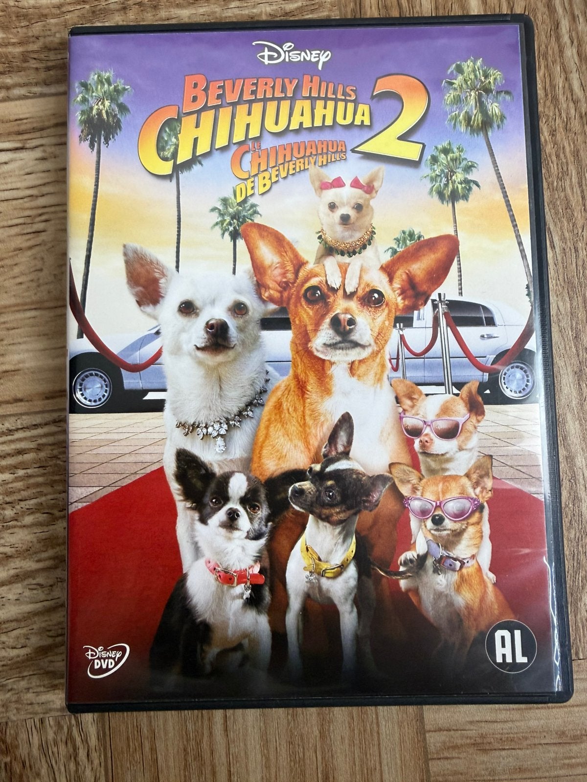 Beverly Hills Chihuahua 2 DVD - Familieavontuur, Ophalen of Verzenden, Zo goed als nieuw
