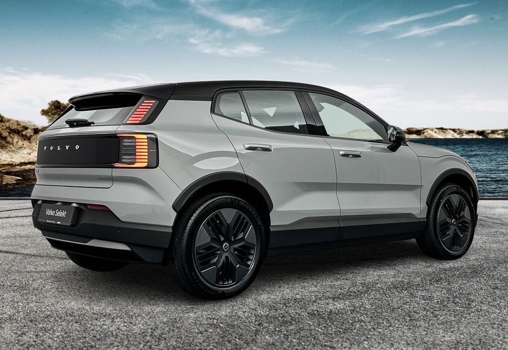 Volvo EX30 Cross Country P5 Long Range Plus Europa, Auto's, Zwart, EX30, Nieuw, Stoelverwarming