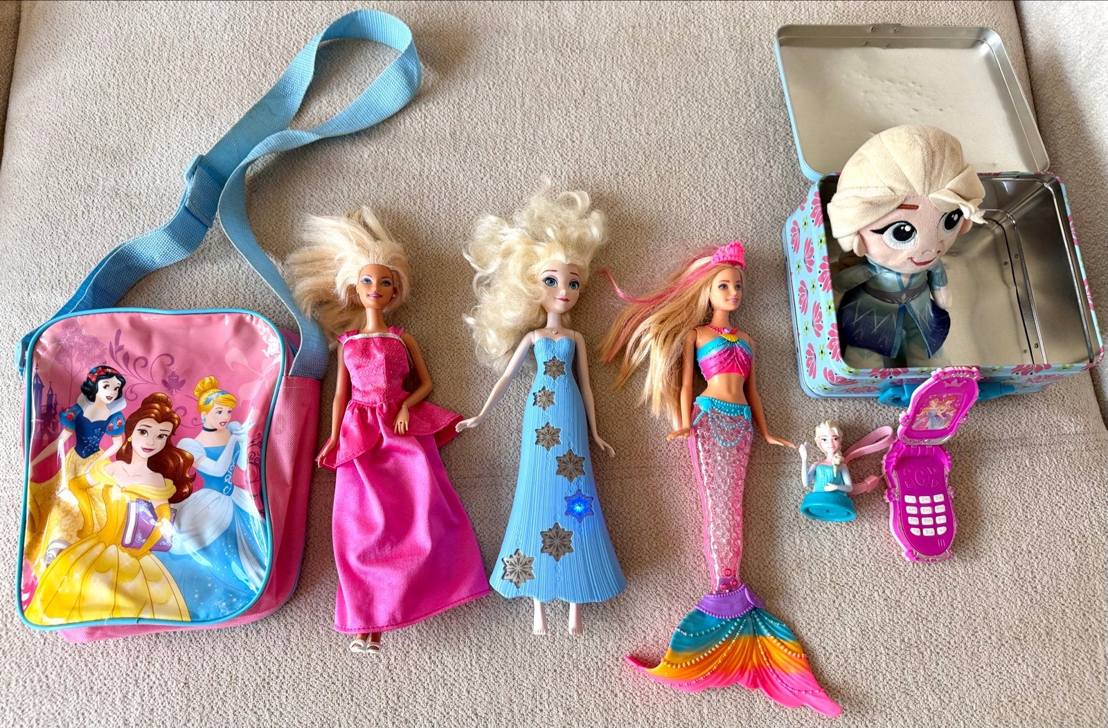 Poppen en accessoires: Barbie, Elsa, zeemeermin, tas, etc., Ophalen of Verzenden, Gebruikt, Barbie