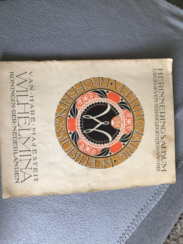 Herinneringsalbum Koningin Wilhelmina Jubileum, Ophalen of Verzenden, Gebruikt, Nederland, Tijdschrift of Boek