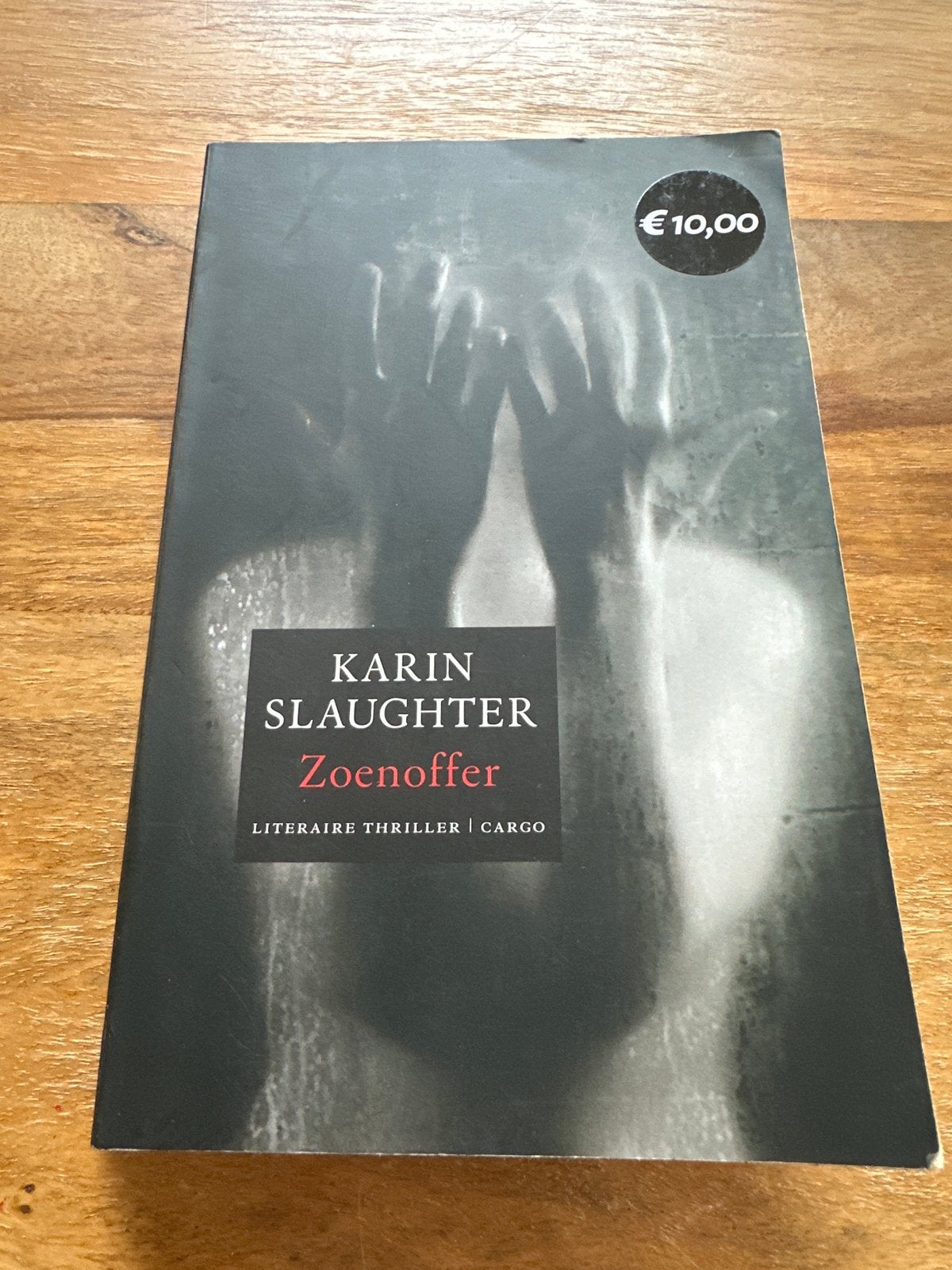 Karin Slaughter - Zoenoffer (Literaire Thriller), Ophalen of Verzenden, Gelezen