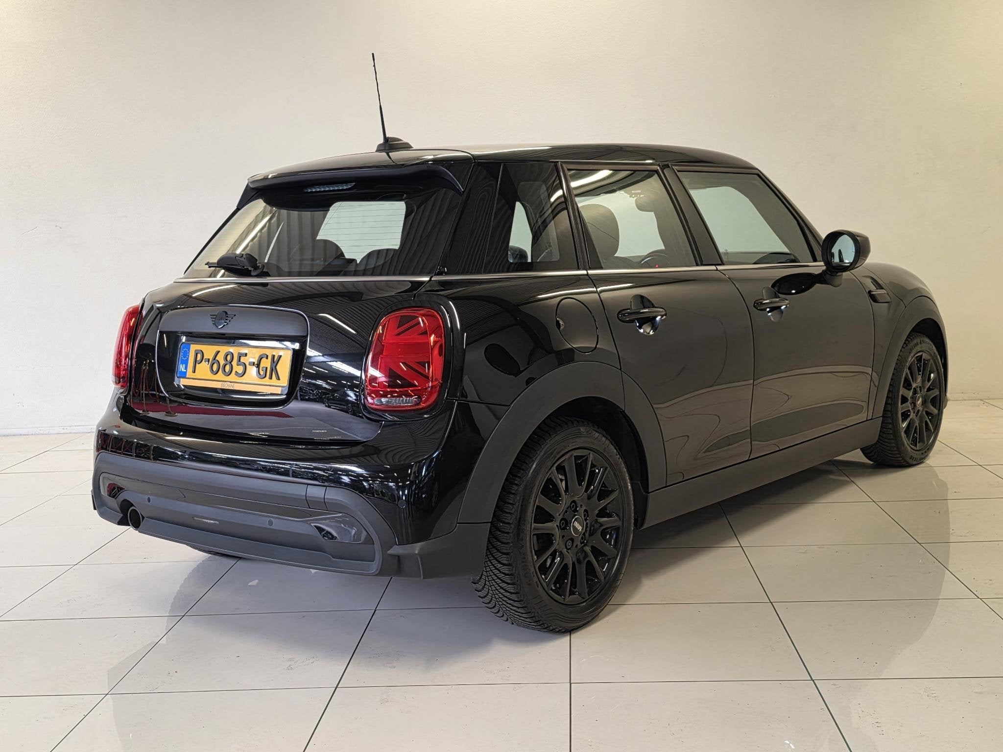 MINI 5-Deurs 1.5 One Business Edition | Navigatie | Carplay, Auto's, Gebruikt, Met garantie (alle), 1210 kg, Leder en Stof