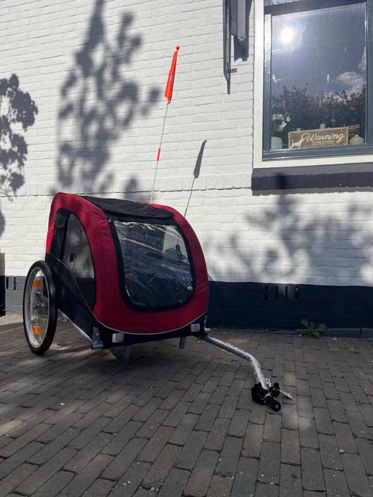 Trixie hondenfierskar maat L zwart/rood, Fietsen en Brommers, Fietsaccessoires | Aanhangers en Karren, Ophalen, Zo goed als nieuw