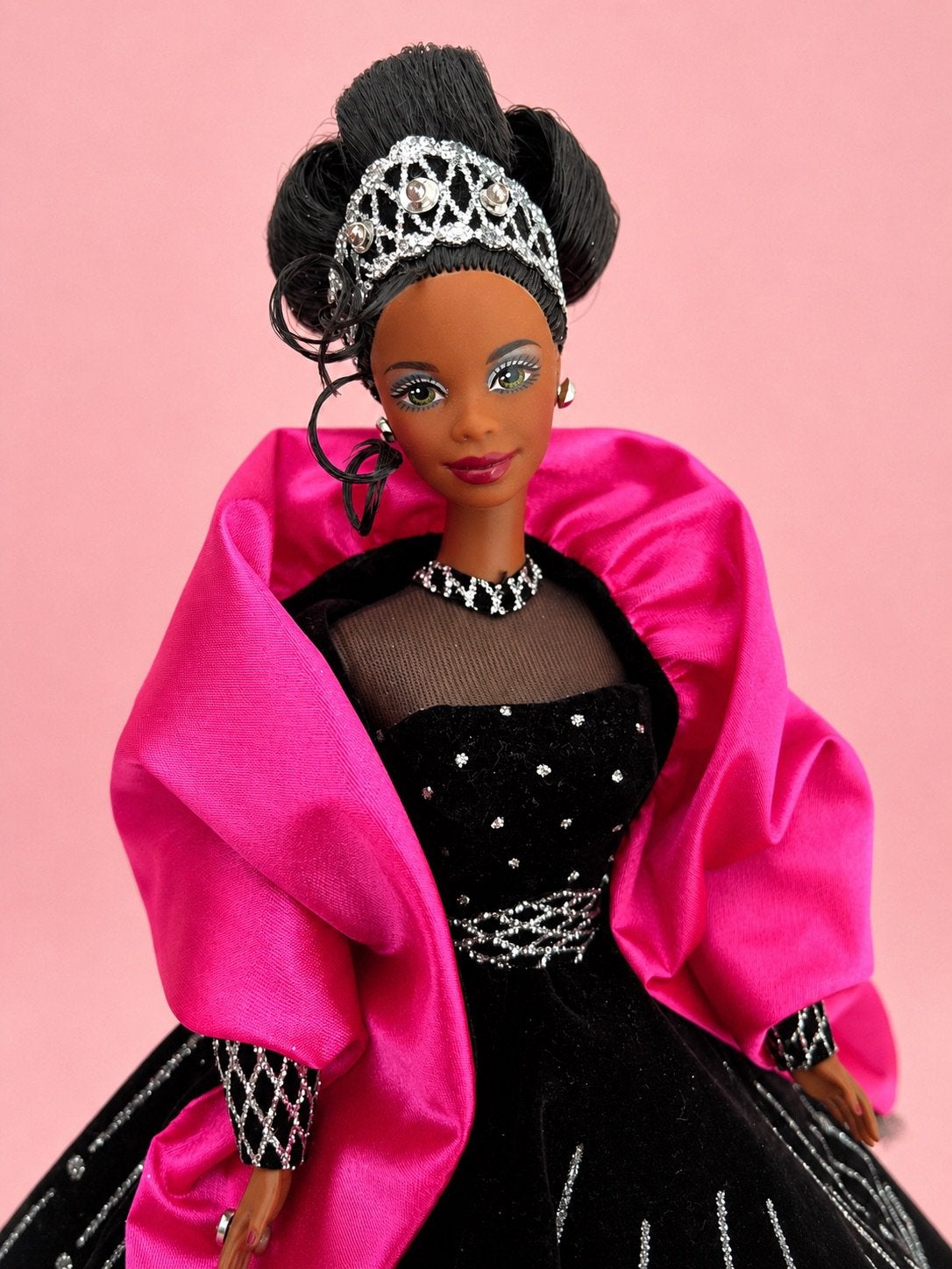 Barbie Happy Holidays Special Edition Doll uit 1998, Ophalen of Verzenden, Zo goed als nieuw, Barbie