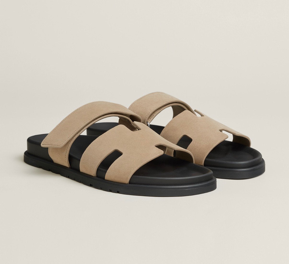 Hermes Chypre Sandalen Slippers Nieuw Maat 43 Klittenband, Kleding | Heren, Schoenen, Ophalen of Verzenden, Nieuw, Overige kleuren