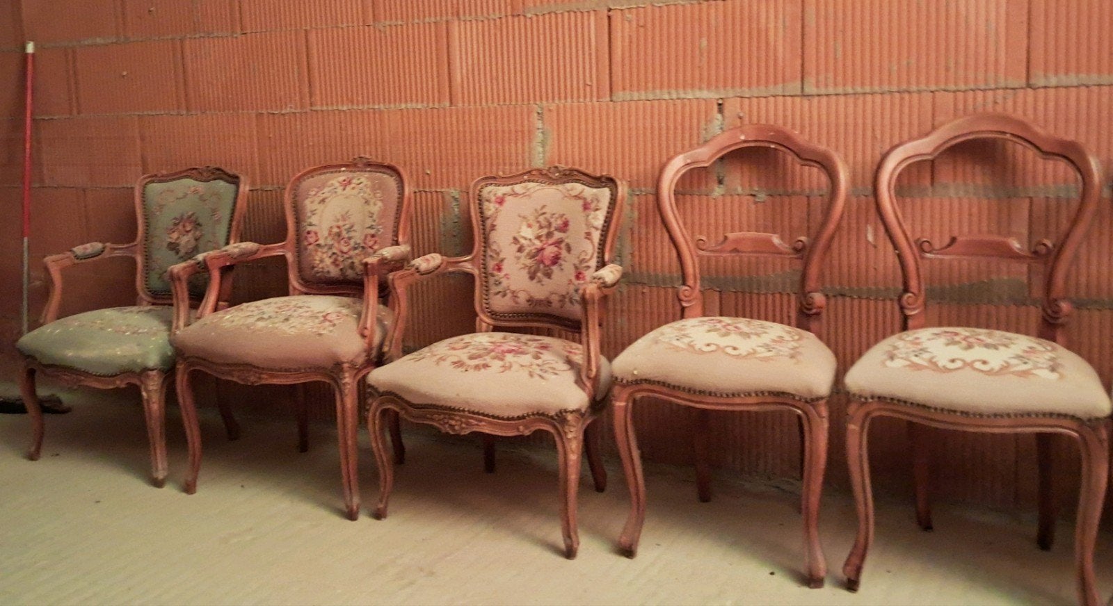 Stoelen bankje en kruk in Neorococo-stijl / Louis XV-stijl, Ophalen