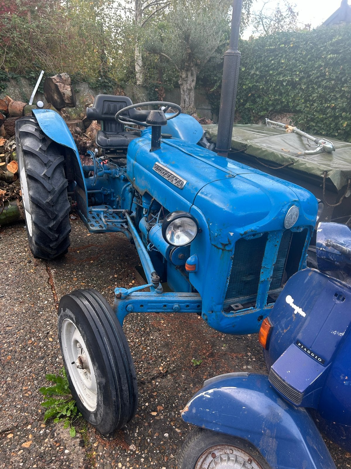 Fordson Dexta Tractor - Oldtimer zonder kenteken, Zakelijke goederen, Meer dan 10000, Oldtimer, Ophalen of Verzenden, Ford