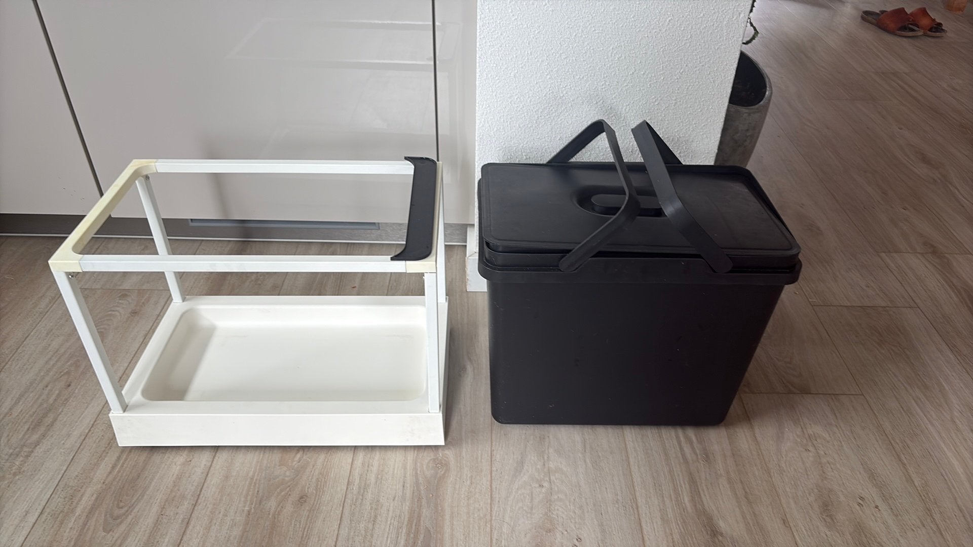 Afvalbak ikea, Huis en Inrichting, Ophalen