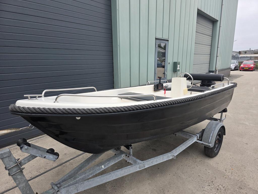 Amigo 390 classic 2016 9,9pk Mercury elektrisch gestart, Watersport en Boten, Vis- en Consoleboten, Voorling, 140, Gebruikt, 4 m