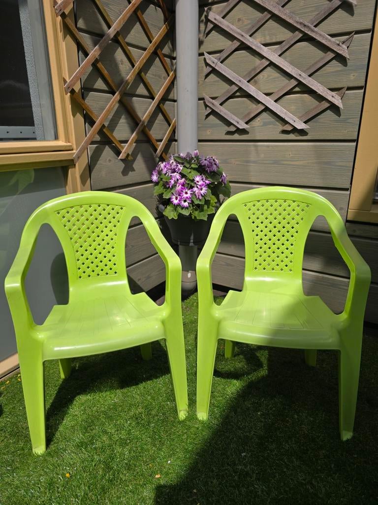2 Groene Kunststof Kinder tuinstoelen - Gebruikt, Ophalen, Gebruikt, Kunststof