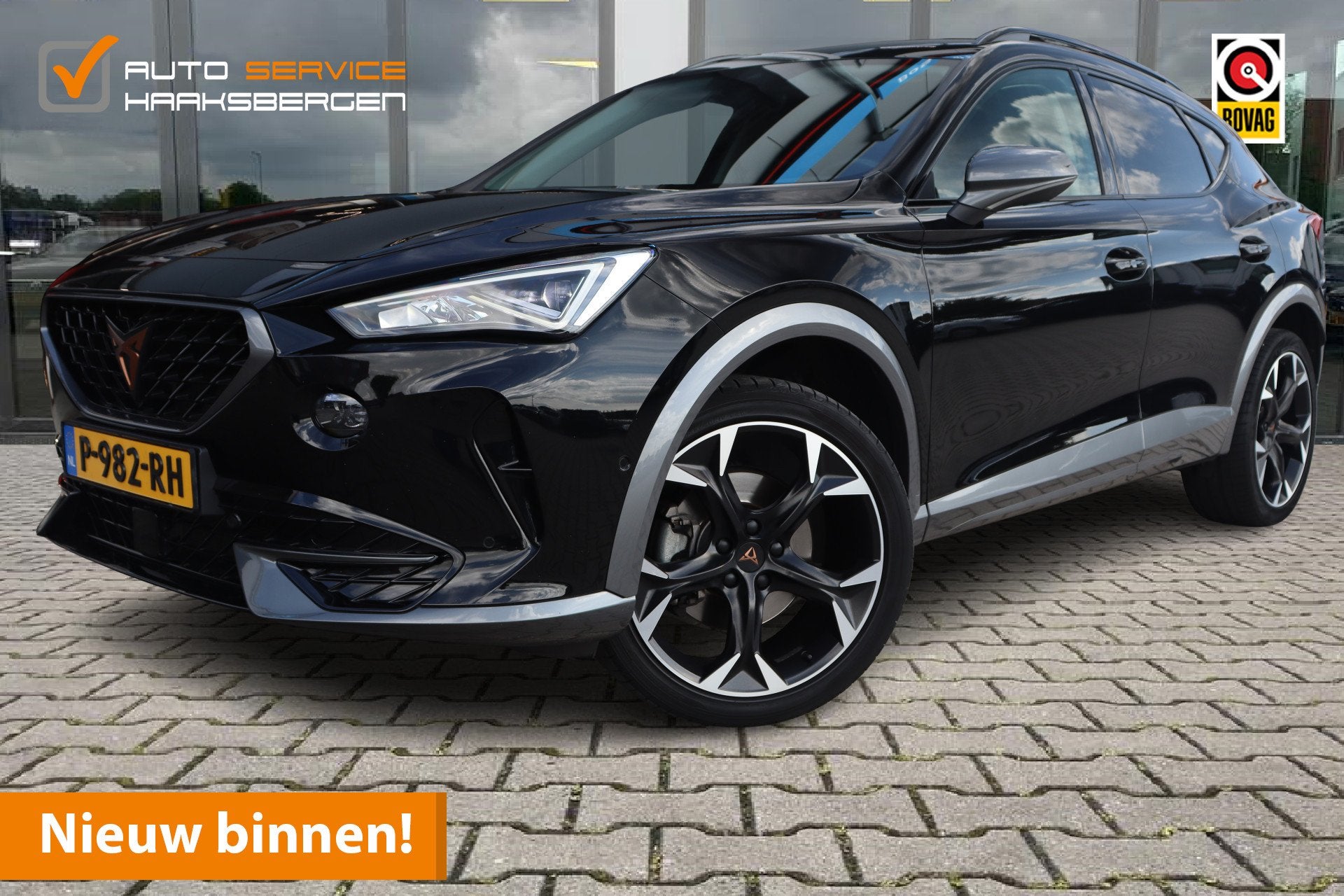 CUPRA Formentor 1.5 TSI Performance | ACC | Camera | 19 Inch, Auto's, 15 km/l, Leder en Stof, Zwart, Automatische klimaatregeling