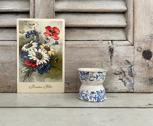 Antiek faience diabolo eierdopje florale decoratie in blauw, Antiek en Kunst, Ophalen of Verzenden