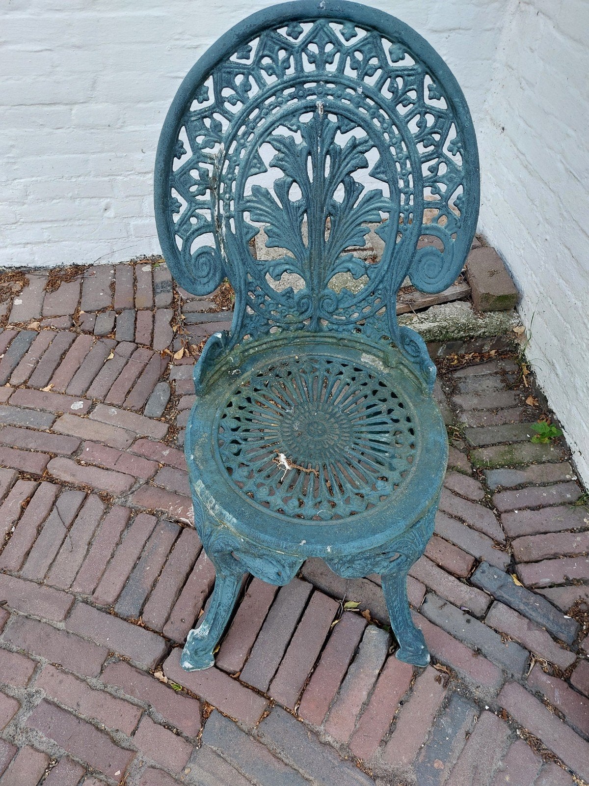 brocant stoeltje  ijzer, Tuin en Terras, Ophalen