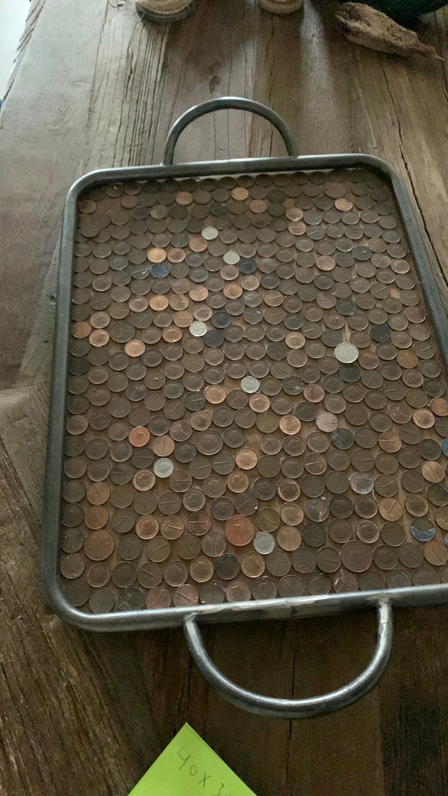Dienblad veplakt met munten, Huis en Inrichting, Woonaccessoires | Dienbladen, Ophalen, Zo goed als nieuw, Hout