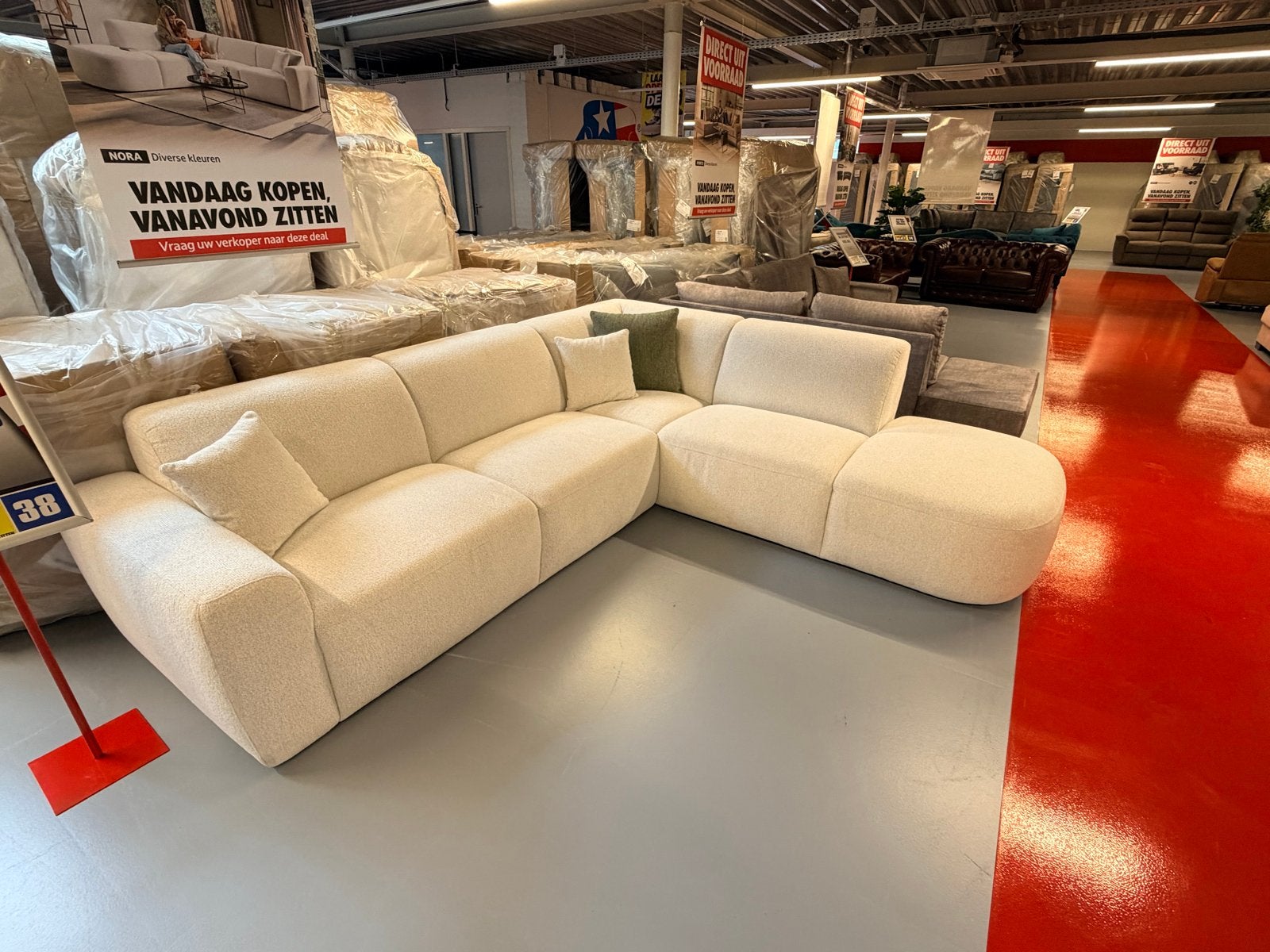 Nora Hoekbank - Nieuwstaat, Comfortabel en Stijlvol, 250 tot 300 cm, Hoekbank, Nieuw, Ophalen of Verzenden