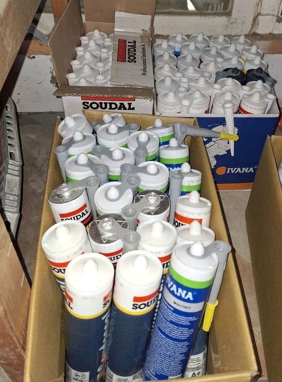 Partij kit en isolatieschuim , Diverse merken en soorten, Doe-het-zelf en Verbouw, Ophalen of Verzenden, Nieuw, Minder dan 50 watt