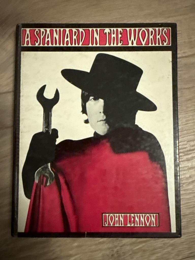A Spaniard in the Works - John Lennon (1965), Ophalen of Verzenden, Gelezen, Europa overig