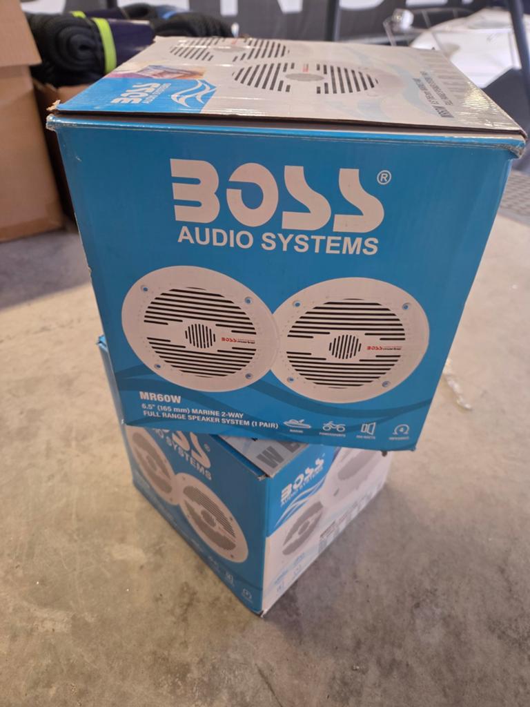 Boss MR60W audio speakers 2 paar - NIEUW, Ophalen, Nieuw, Motor en Techniek
