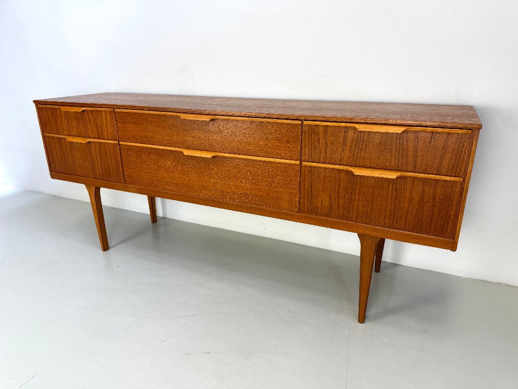 Vintage dressoir Austinsuite., Ophalen of Verzenden, Zo goed als nieuw, 25 tot 50 cm, 150 tot 200 cm