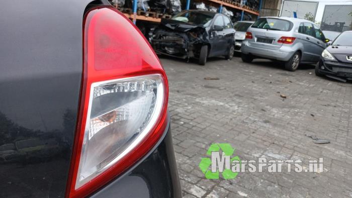 Achterlicht rechts van een Renault Clio, Auto-onderdelen, Verlichting, Renault, Gebruikt, 3 maanden garantie, Ophalen of Verzenden