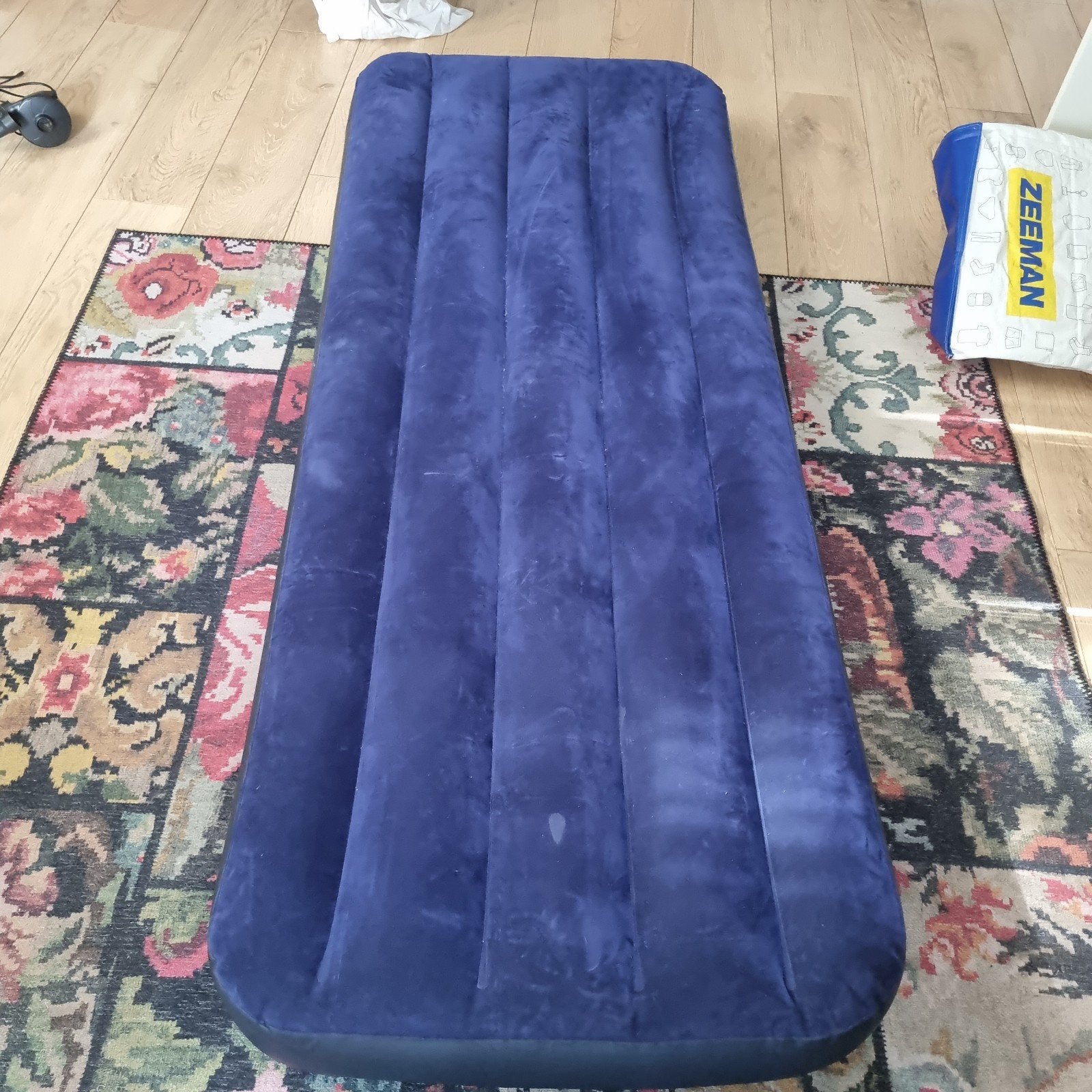 Intex luchtbed 1-persoons, Ophalen of Verzenden, Gebruikt, 1-persoons