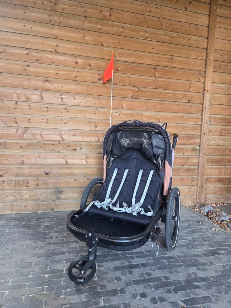 Bobike Trailer 2 in 1 Kinderkar / Fietskar, Fietsen en Brommers, Fietsaccessoires | Aanhangers en Karren, Ophalen, Gebruikt, Opvouwbaar