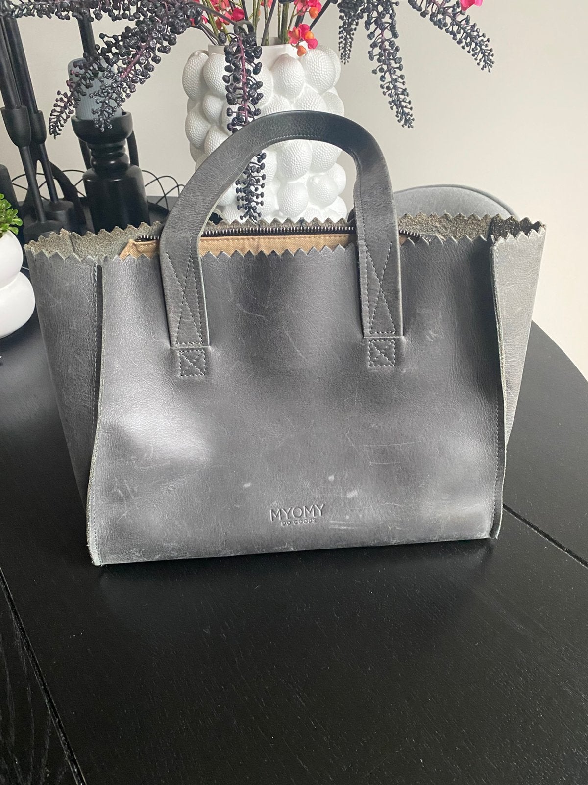 Myomy paperbag, Ophalen of Verzenden, Gebruikt, Zwart, Handtas