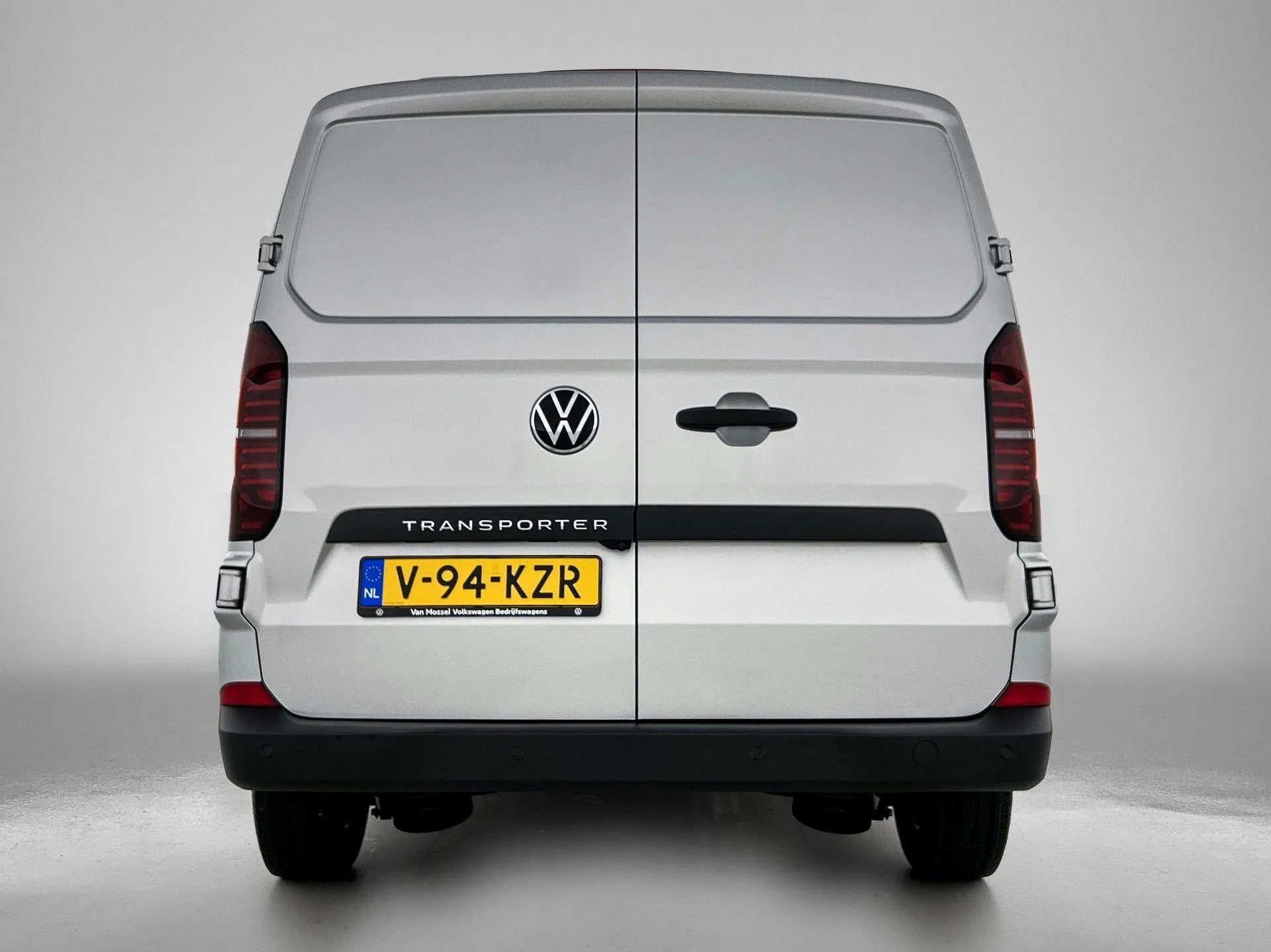 Foto 3 van Volkswagen Transporter 2.0 TDI L1H1 28 Life (bj 2024)