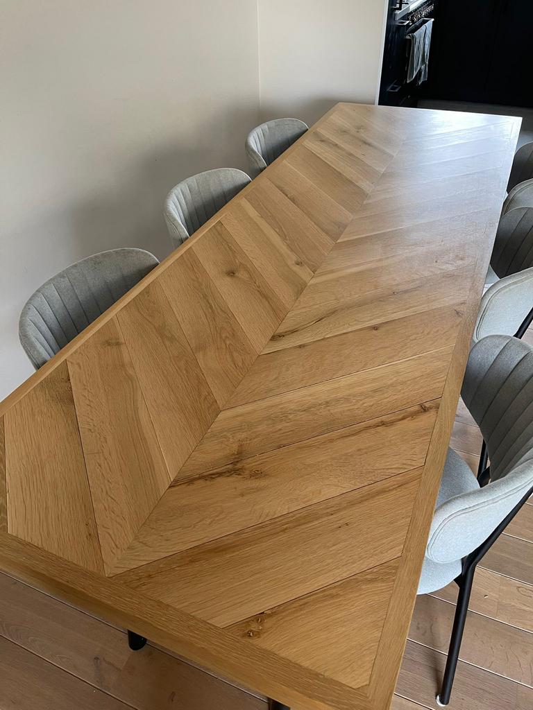 Eikenhouten tafel met Hongaarse punt, Ophalen, Gebruikt, Eikenhout, 200 cm of meer