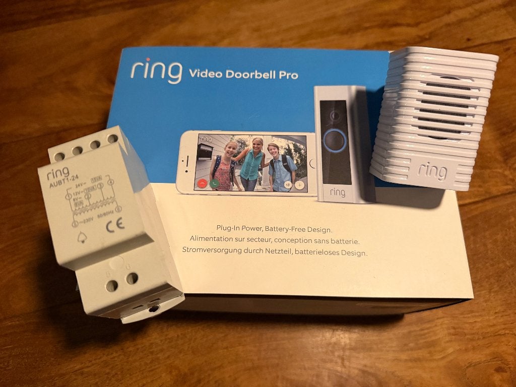 Ring Doorbell Pro, Ophalen of Verzenden, Bewegingsdetectiesensor, Zo goed als nieuw, Bedraad