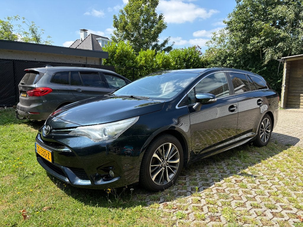Toyota Avensis 1.8 Vvt-i Wagon 2019, Auto's, Toyota, Voorwielaandrijving, Stof, Avensis, Origineel Nederlands