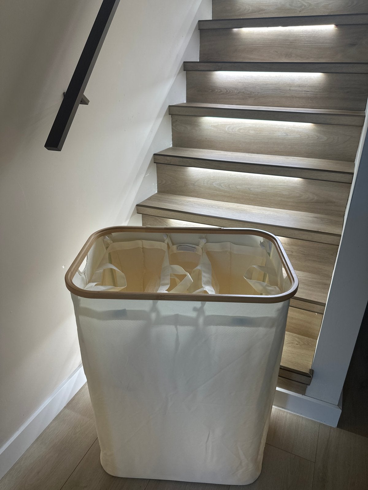 Wasmand met 3 vakken - Ideaal voor gescheiden was, Ophalen, Zo goed als nieuw, Modern, Wit