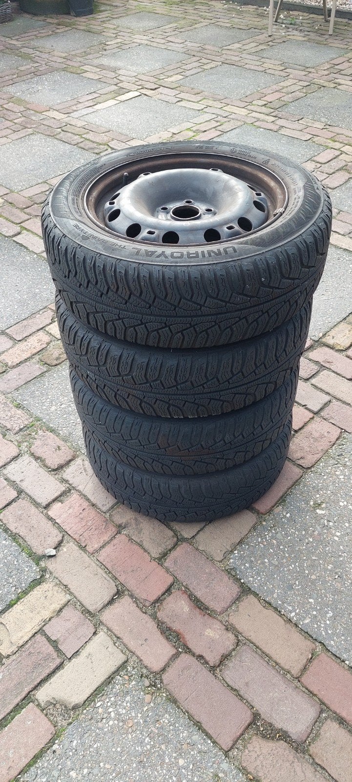 Set winterbanden met velg, Ophalen