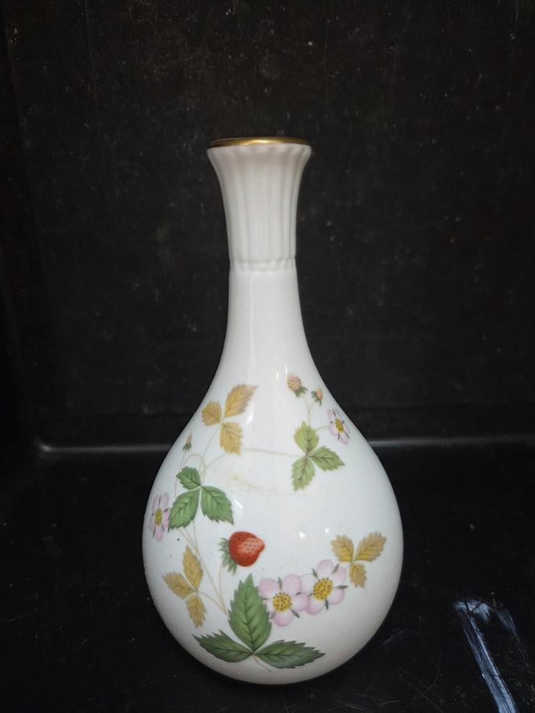 Wedgwood Wild Strawberry Vaas - Bone China, Ophalen of Verzenden