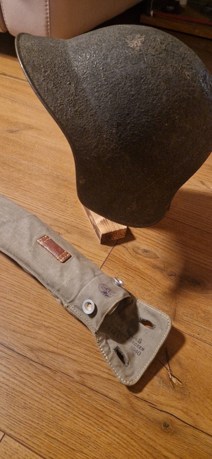 WW2 Zwitserse helm met tentstokken en tentharingen (1940), Ophalen, Landmacht, Overige gebieden, Helm of Baret