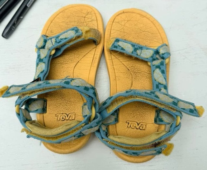 Teva maat 28 29, Kinderen en Baby's, Ophalen of Verzenden, Zo goed als nieuw, Jongen of Meisje, Overige typen