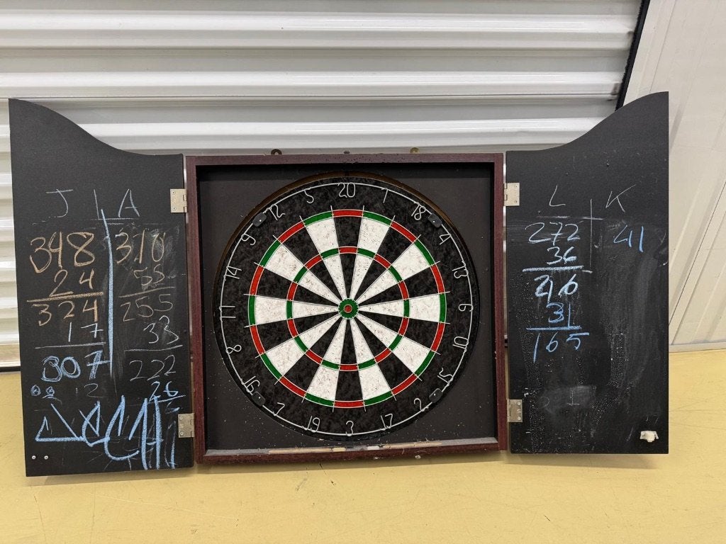 Dartbord met Houten Dartkast – Scoreborden op Deuren, Ophalen, Gebruikt, Dartbord