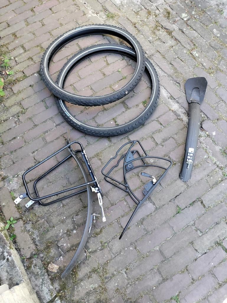 Fietsbanden, bagagedragers en spatborden, Ophalen, Gebruikt, Onbekend