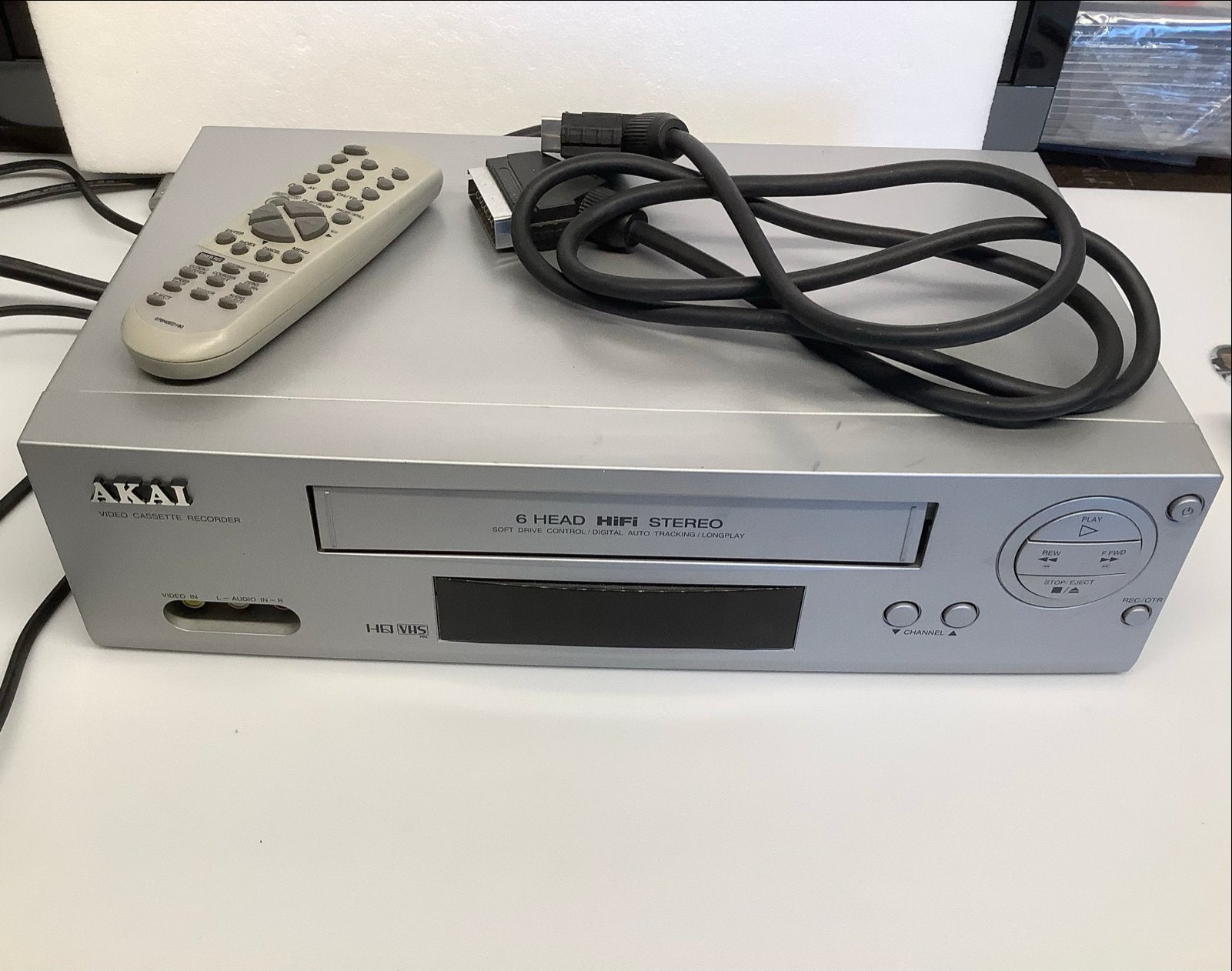Akai VS-K606N VHS Video Cassette Recorder HiFi Stereo, Ophalen of Verzenden, Gebruikt, VHS-speler of -recorder